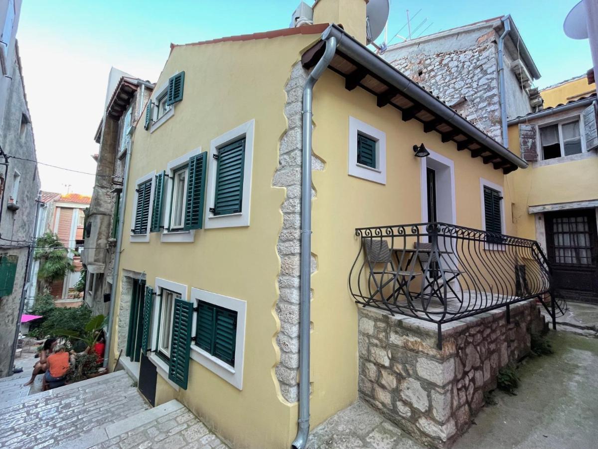 Yellow House Rovinj Extérieur photo